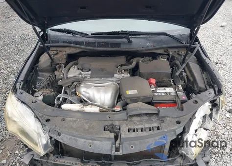 2016 Toyota Camry Se z USA, uszkodzony, nr VIN 4T1BF1FK0GU240184